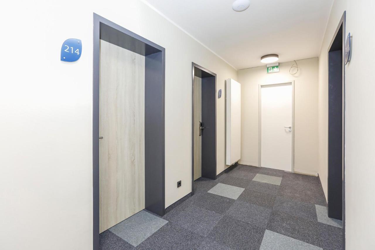 Smart Station Hotel